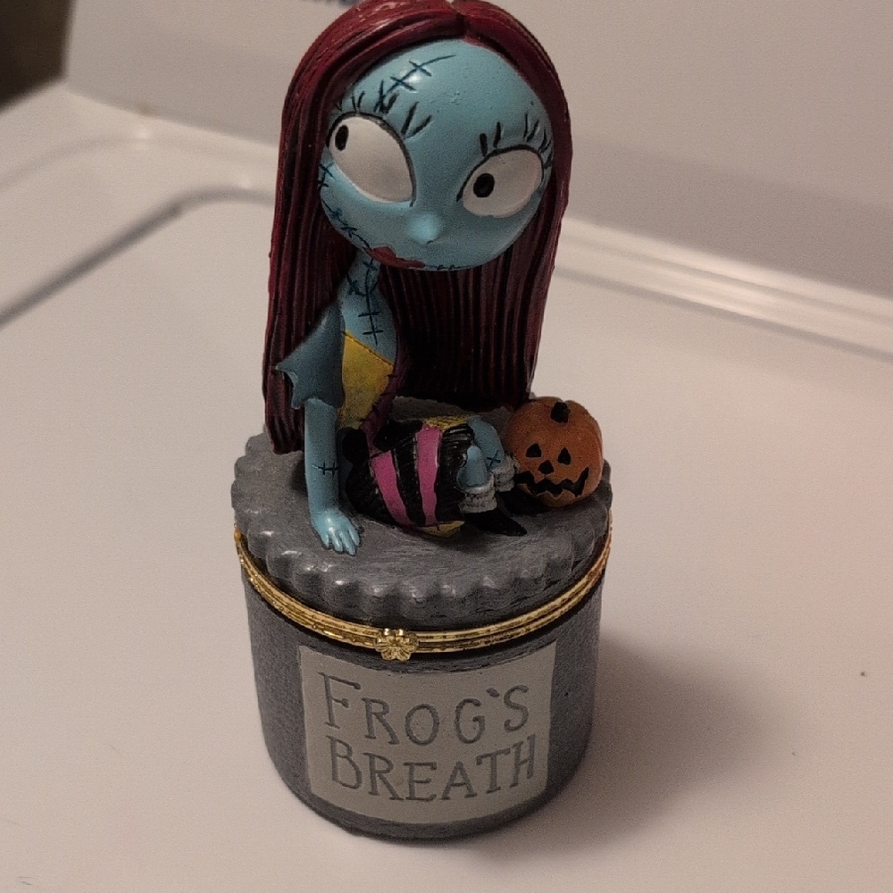 NBC Sally Frog's Breath Trinket Box